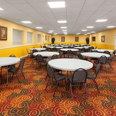 Days Inn By Wyndham Shelby Luaran gambar