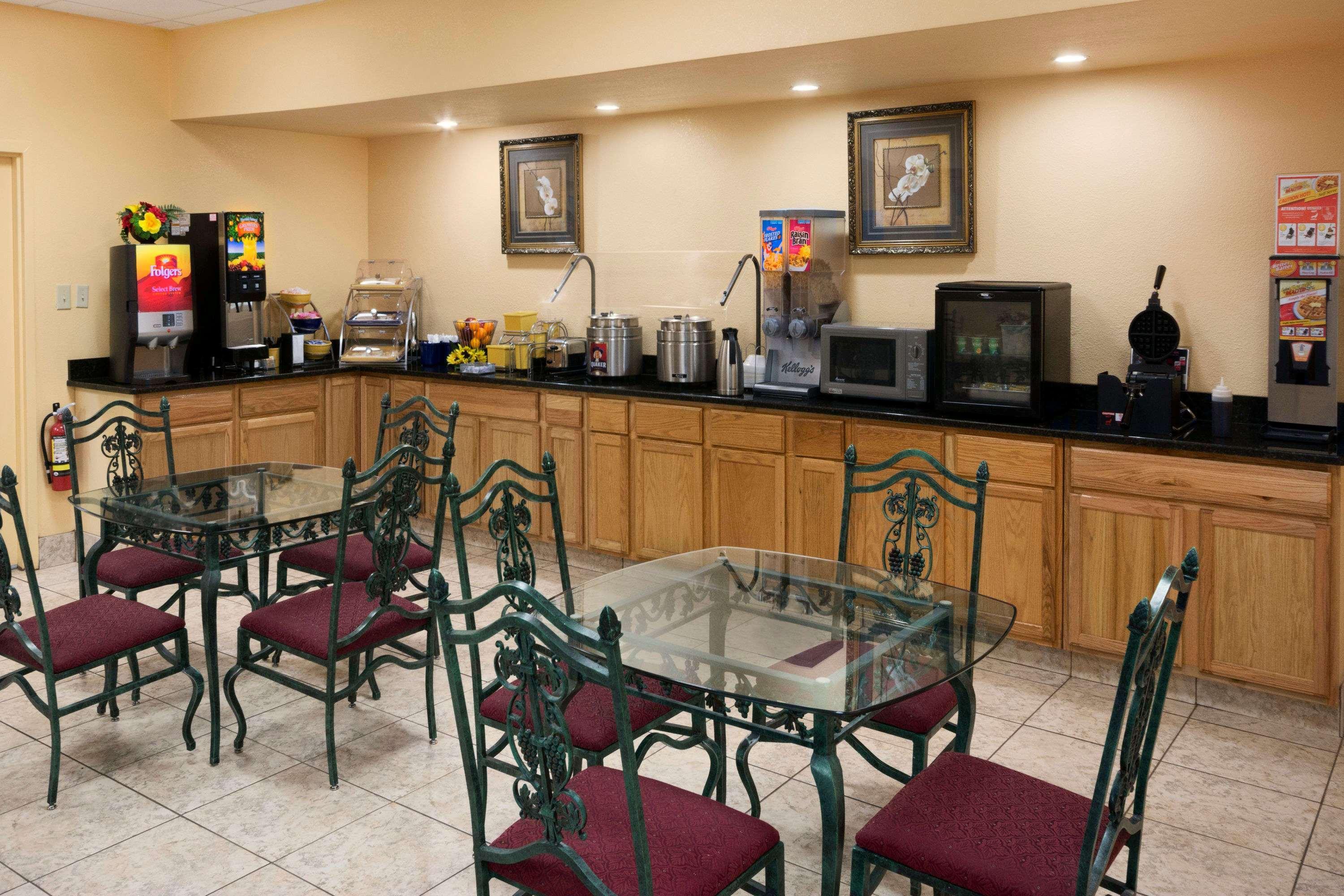 Days Inn By Wyndham Shelby Luaran gambar