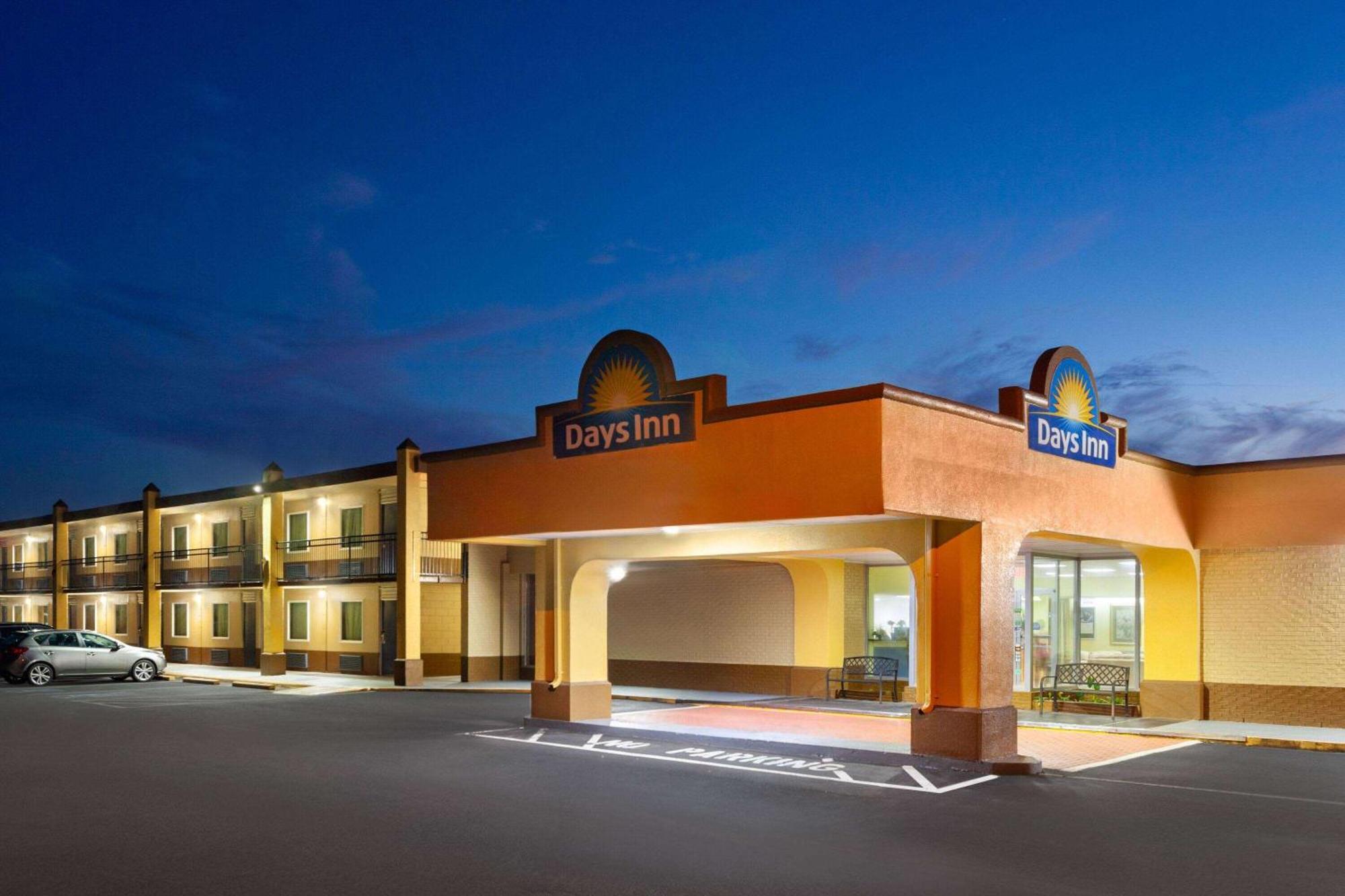 Days Inn By Wyndham Shelby Luaran gambar