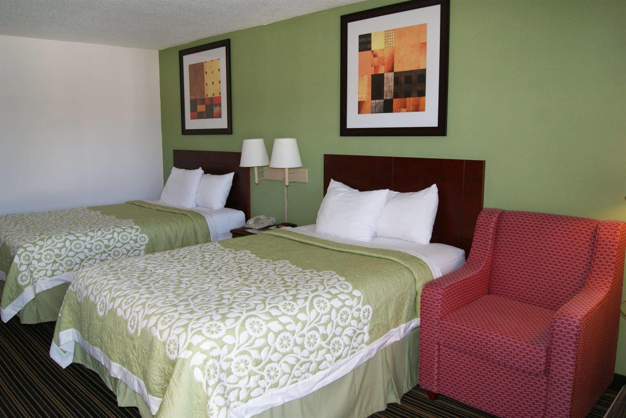 Days Inn By Wyndham Shelby Luaran gambar