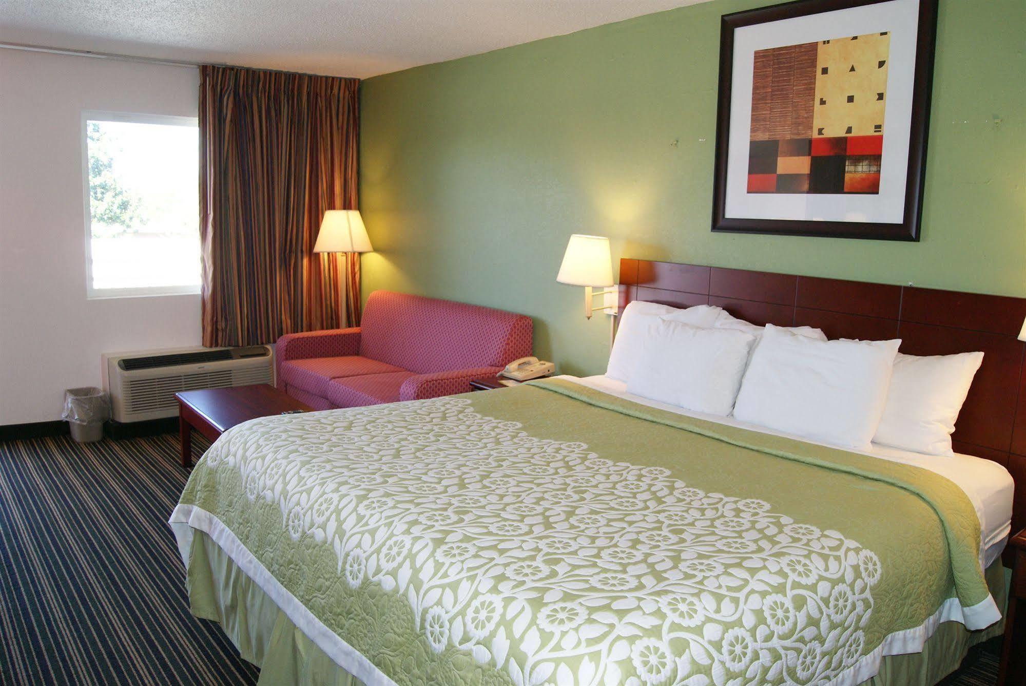 Days Inn By Wyndham Shelby Luaran gambar